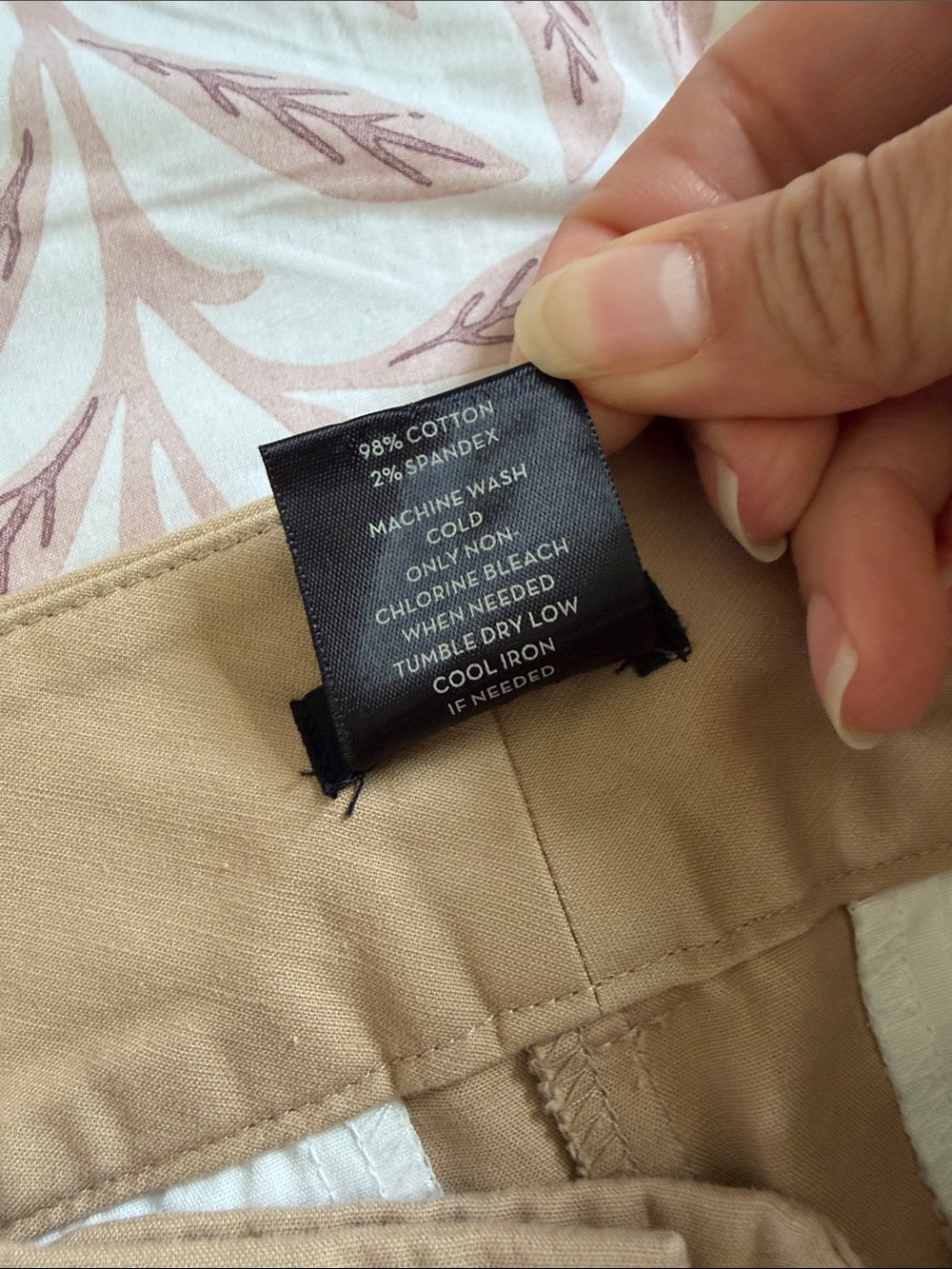 Ann Taylor Factory Signature Beige Shorts - Picture 3 of 6